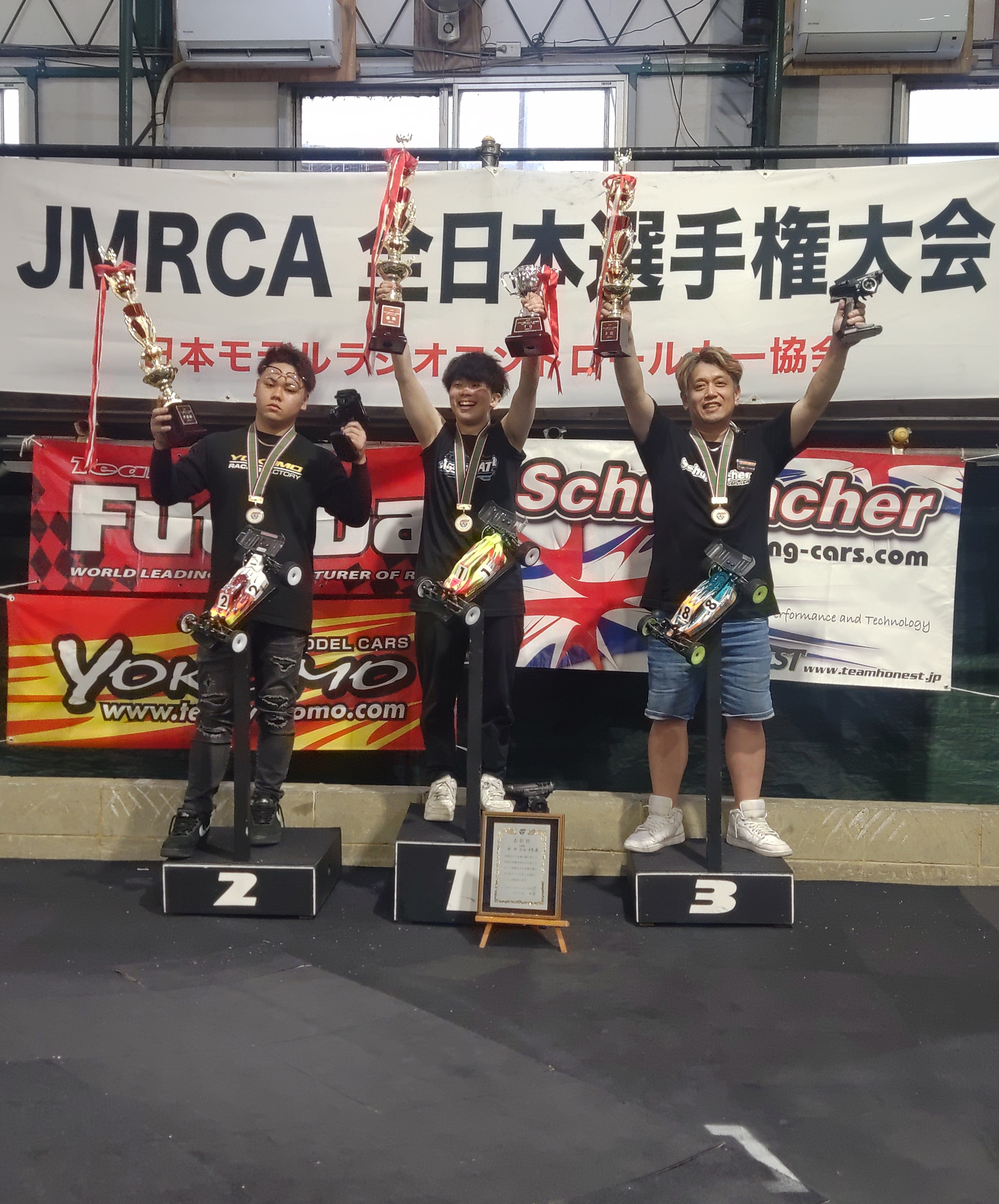 2026_jmrca_1_10_ep_b_4wd_TOP3.jpg
